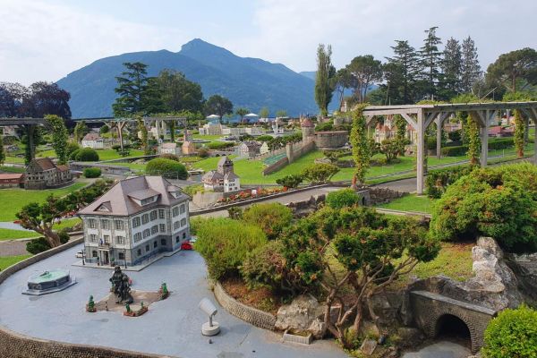 a5-swissminiatur1-113F4F8AC0-6603-EA4E-3F78-9A05753D7806.jpg