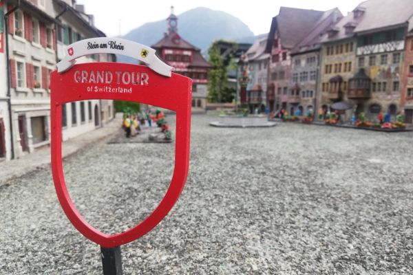 a5-swissminiatur1-123E464B66-AE28-2A75-D149-BF3C626C8E3C.jpg